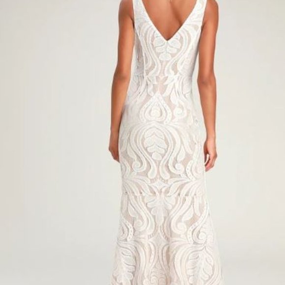 Lulus Ivory/Nude Lace Maxi Dress (XS, NWOT) - Picture 3 of 3